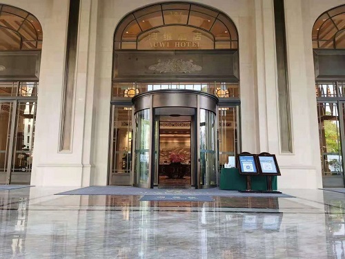 luxury hotel revolving door